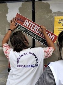 Farmácia é interditada por funcionar sem farmacêutico responsável, na Gruta de Lourdes