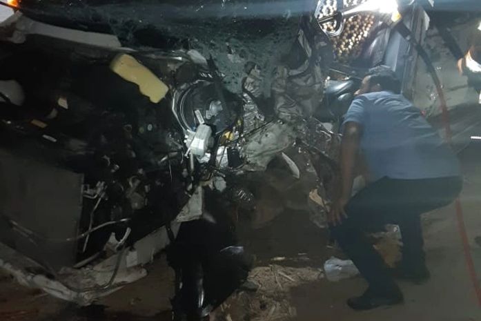 Colisão entre van e caminhão deixa feridos em trecho da BR-316 em Atalaia; veja vídeo