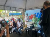 Primeiro funcionário do PAM Salgadinho vacinado 