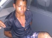 Rapaz é preso ao tentar jogar droga, celulares e outros objetos para dentro do Cadeião