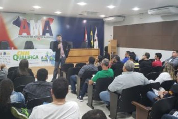 AMA reúne técnicos de trânsito para discutir mobilidade