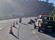 Acidente entre moto e caminhão deixa trânsito parcialmente interditado na BR-101 