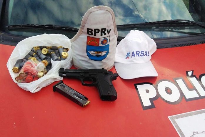 Acusados de crimes são presos com arma e munições em operação da Arsal