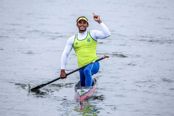 Brasil é ouro na canoagem velocidade e no triatlo revezamento misto