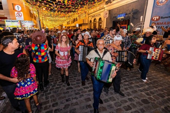 São João Raiz 2026 começa em Maceió e programação segue neste sábado com Trem do Forró
