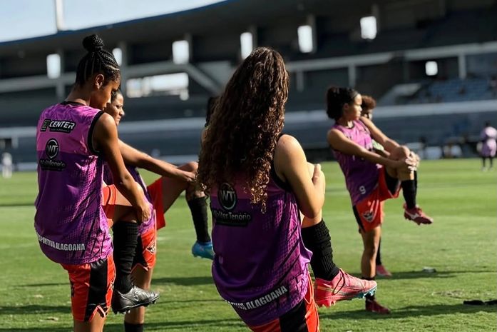Copa Rainha Marta define finalistas da região metropolitana e entra na reta decisiva