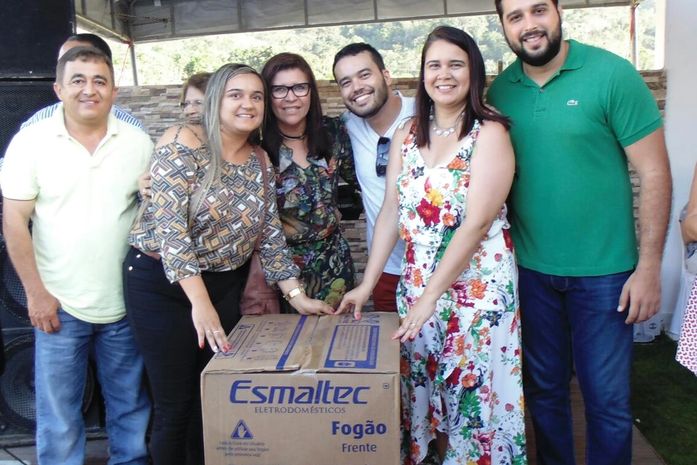 Professores e servidores da educação de Santana do Mundaú ganham super festa