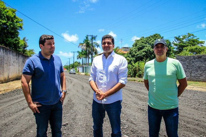 Prefeito Rui Palmeira vistoriou as obras