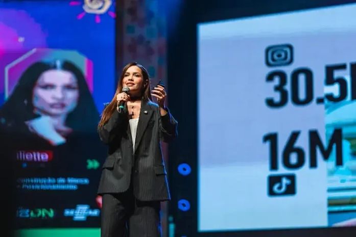 Juliette encerra NEON 2026 destacando autenticidade, propósito e conexão com o público