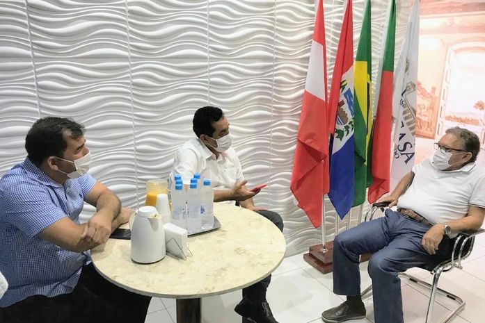 Severino Pessoa garante a canalização de recursos para a Santa Casa de Penedo