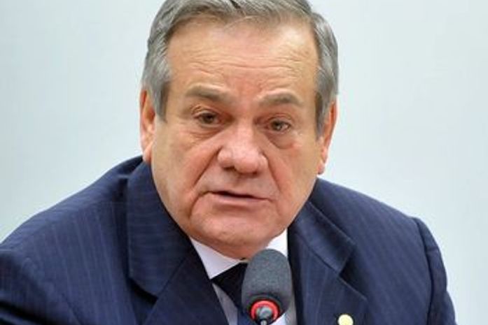 Ronaldo Lessa morreu politicamente ?