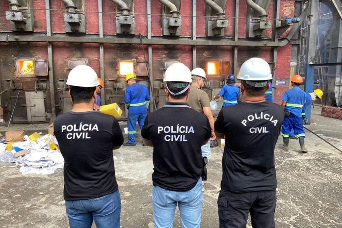 Polícia Civil de Alagoas incinera cerca de meia tonelada de medicamentos ilegais