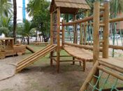 Prefeito Rui Palmeira inaugura parque infantil público na Pajuçara