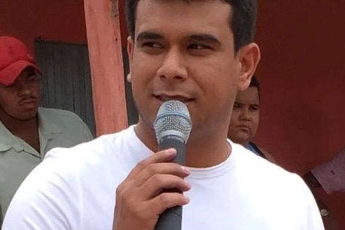 Vereador aciona mais uma vez prefeita na Justiça; agora por danos morais e materiais