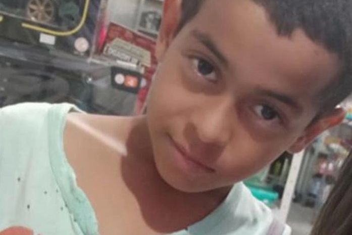 Guilherme foi atingido por bala perdida durante o atentado e não resistiu.