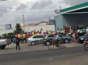 PF e PM flagram motociclistas com vale de combustível em Arapiraca