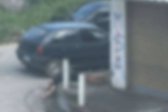 Mulher é morta a tiros em via pública no Santos Dumont, em Maceió
