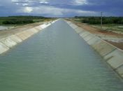 Vista geral do canal de transposição do Açude Castanhão, no Ceará