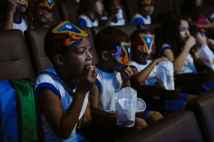 Ode às crianças voadoras: Em quatro dias, mais de 2 mil estudantes assistiram aos curtas metragens do Festival Revoada

