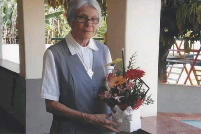 Palmeira de luto: Morre educadora irmã Josefa Ferro