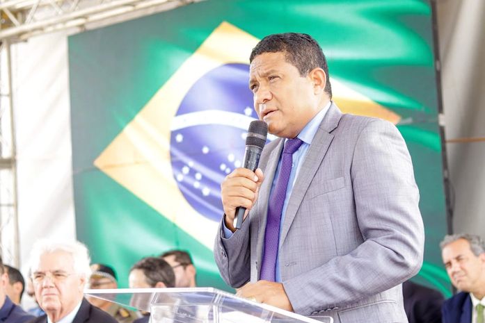 Júlio Cezar publica carta aberta ao povo de Alagoas