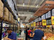 ‘Salário não dá nem para comer bem': inflação de alimentos preocupa famílias em Maceió 