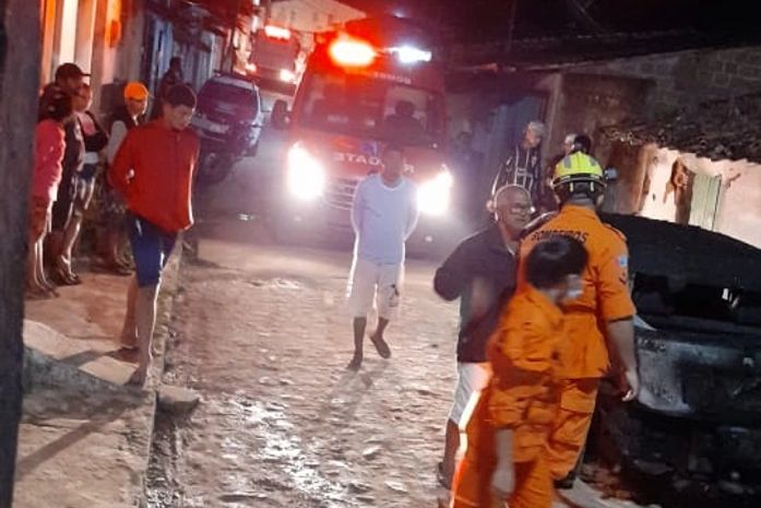 Incêndio destruiu residência