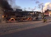 Ônibus incendiado 