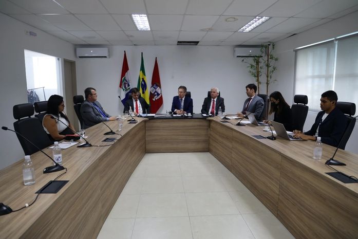 Moradores do Flexal estão sofrendo com aumento da violência e com falta de acesso a direitos básicos, mostra OAB