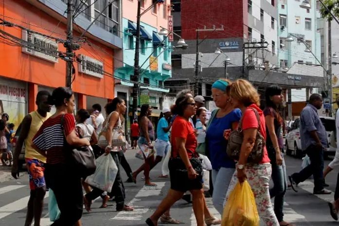 População negra em Alagoas enfrenta queda na renda e desafios na educação, aponta boletim da Sudene
