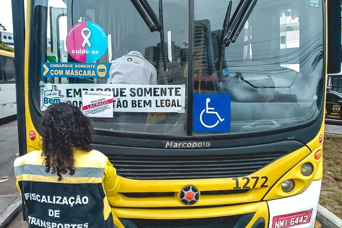 SMTT emite 196 autuações por irregularidades durante fiscalização em terminais de ônibus