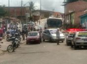Operação do BPTran apreende CNH's e recolhe motos e um carro
