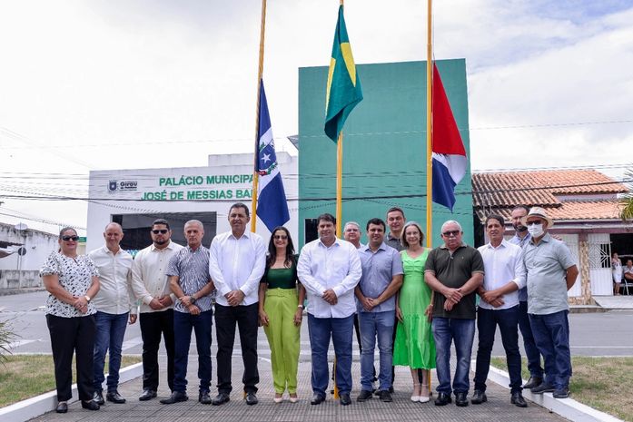 Inauguração, entrega de veículos e show marcam emancipação de Girau do Ponciano
