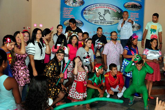 Festa reúne cerca de 700 crianças e adolescentes no Complexo de Equoterapia Tarcizo Freire