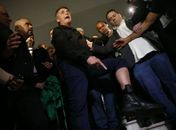 Os Bolsonaro fora de controle