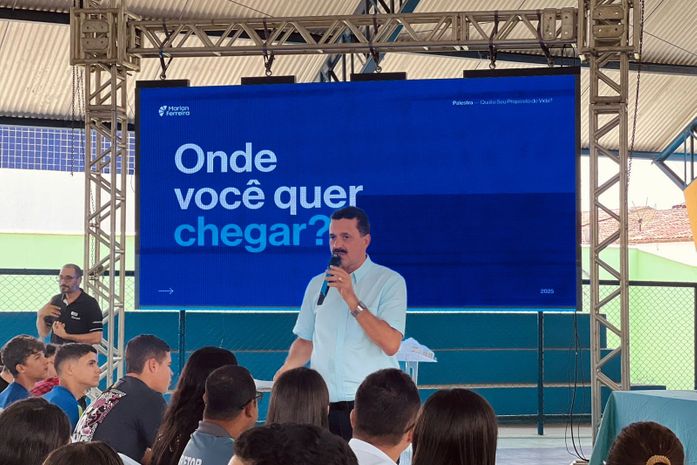 Palestra motivacional inspira alunos do 9º ano da rede municipal de Limoeiro de Anadia