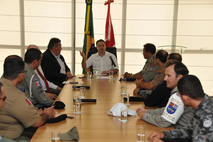 Governador Renan Filho anuncia efetivação de 98 policiais