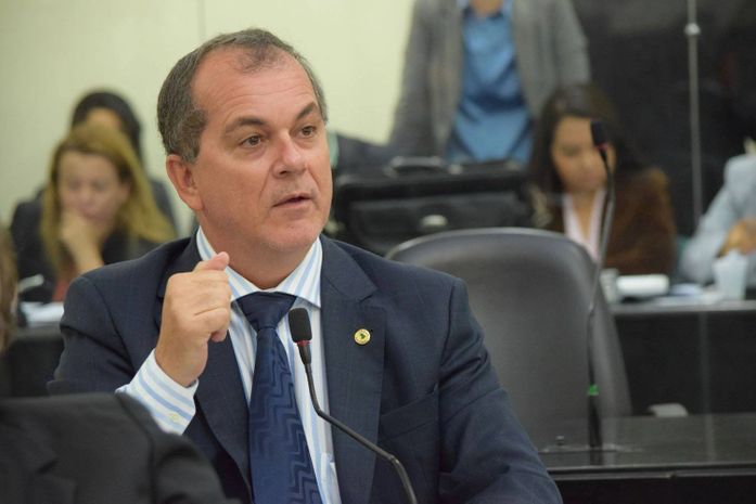 Deputado Ronaldo Medeiros