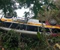 Após sete meses, operação faz retirada de ônibus de acidente na Serra da Barriga