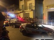 Criminosos encurralam policiais e explodem agência bancária em Mata Grande