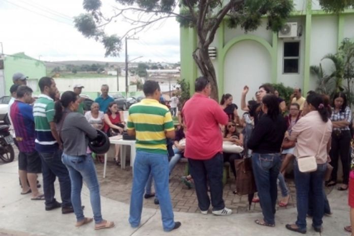 Rede de ensino de Lagoa da Canoa decide pela paralisação