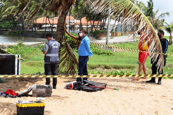 Suposto morador de rua enterrado na Praia de Jatiúca morreu por asfixia