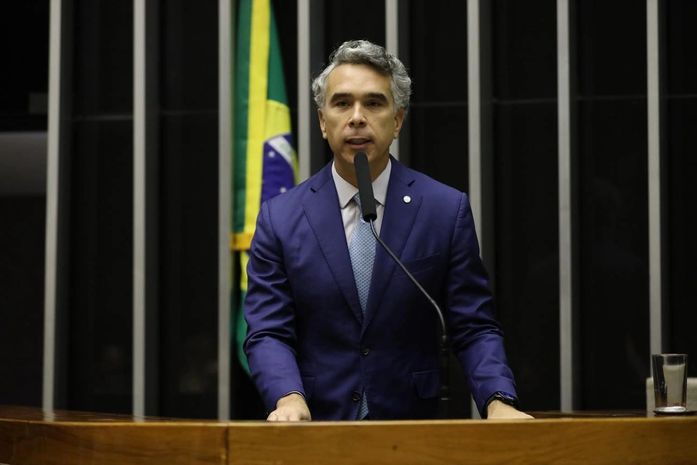 Aprovação da isenção do Imposto de Renda é uma vitória para o trabalhador brasileiro, avalia Rafael Brito