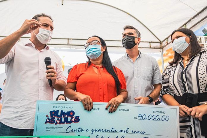 Governo do Estado entrega mais de R$ 1 milhão em recursos para escolas da região sul