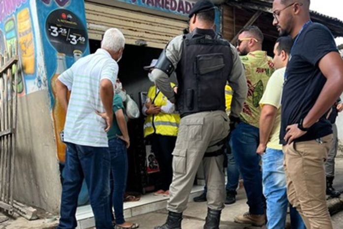 Ocorrência foi registrada em feira, no bairro do Benedito Bentes