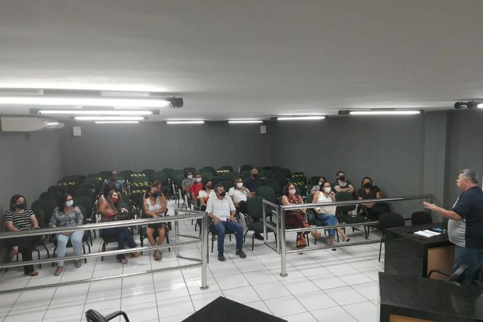 Servidores da Câmara Municipal de Arapiraca participam de assembleia geral da Ascama, para discutir assuntos da categoria