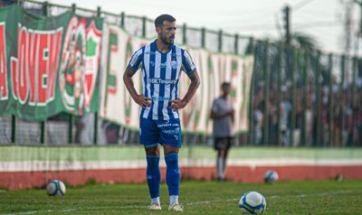 Camacho em ação pelo CSA