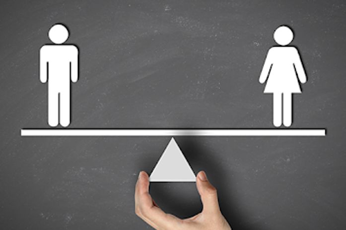 A escola é lugar de ensinar os meninos que as mulheres não são propriedade dos homens-afirma a historiadora.