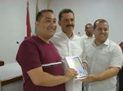 Prefeito Marlan Ferreira entrega 73 tablets a Agentes Comunitários de Saúde