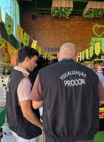 Carnes e laticínios estragados: supermercado de Maceió é autuado após vistoria